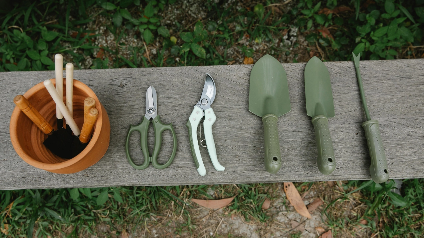 Right Gardening Tools