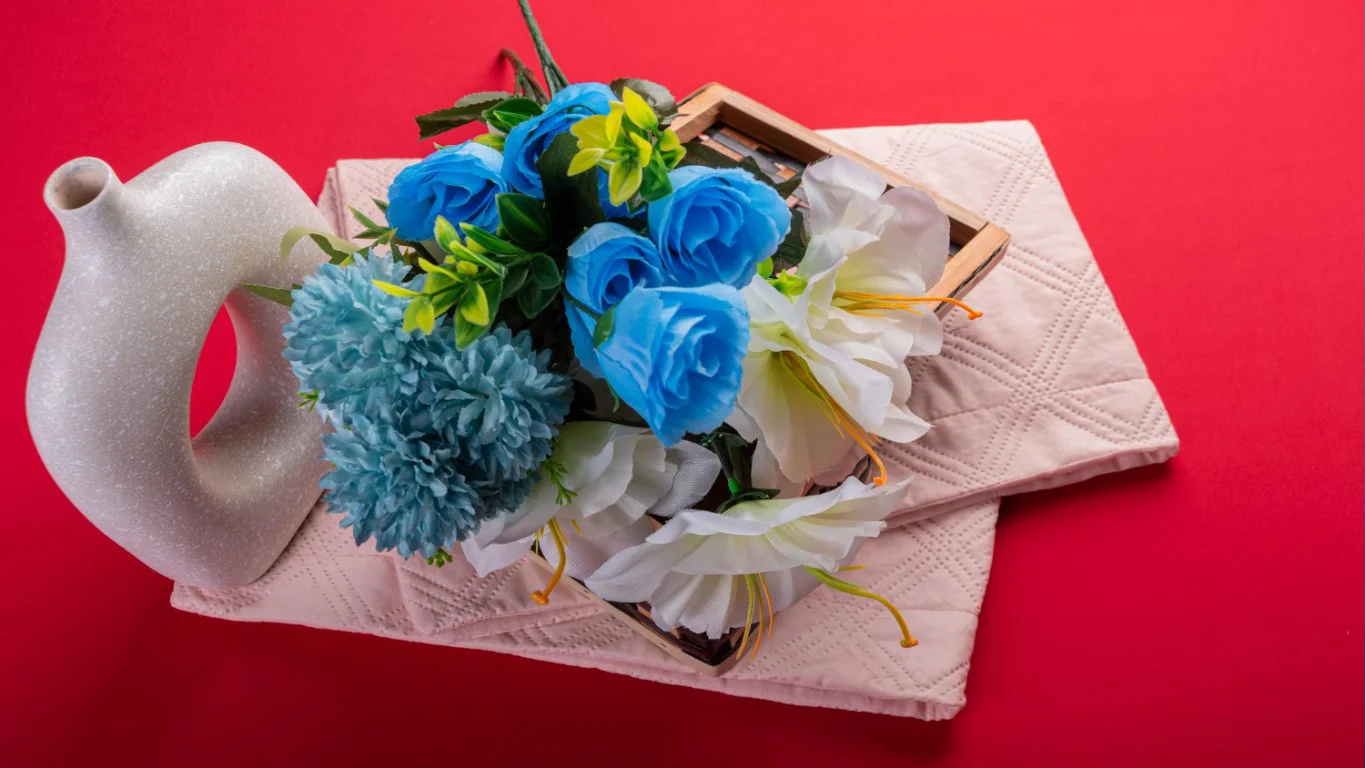 Pozy Flowers vs Traditional Bouquets